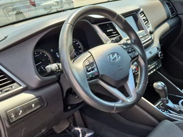 Used 2018 Black Hyundai Sport image 15