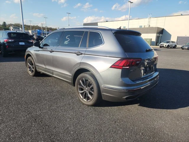 Used 2022 Gray Volkswagen 2.0T SE image 7
