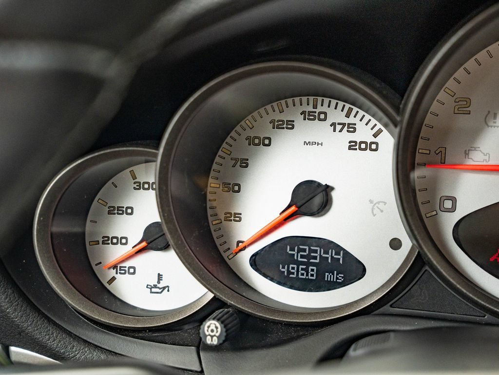 Used 2006 Guards Red Porsche Carrera S image 28