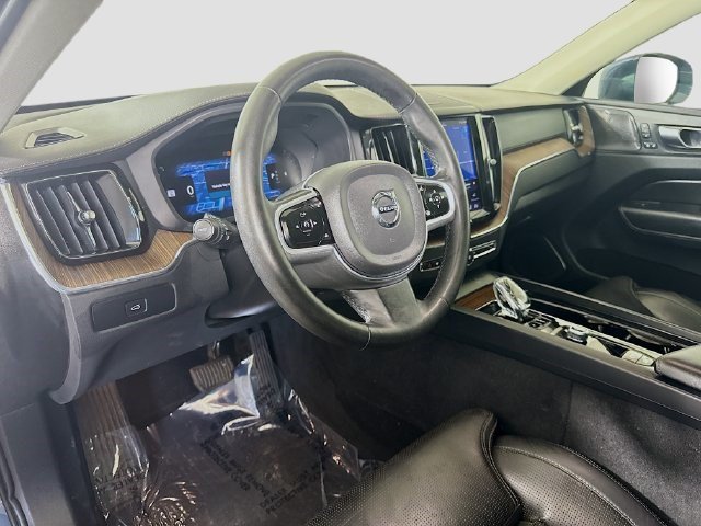 Used 2023 Denim Blue Metallic Volvo Ultimate Bright Theme image 19