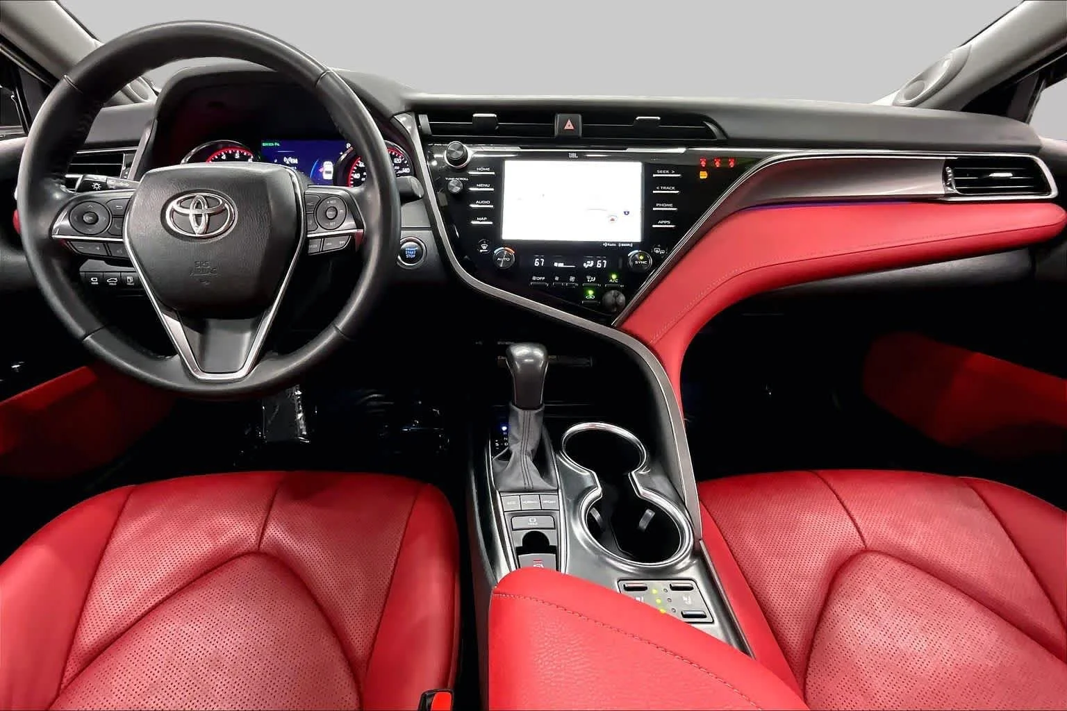 Used 2020 Wind Chill Pearl Toyota XSE image 15