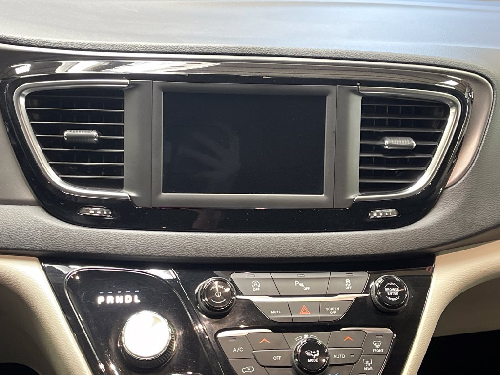 Used 2020 Blue Chrysler Touring image 19