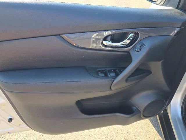 2017 Nissan Rogue S - Photo 24