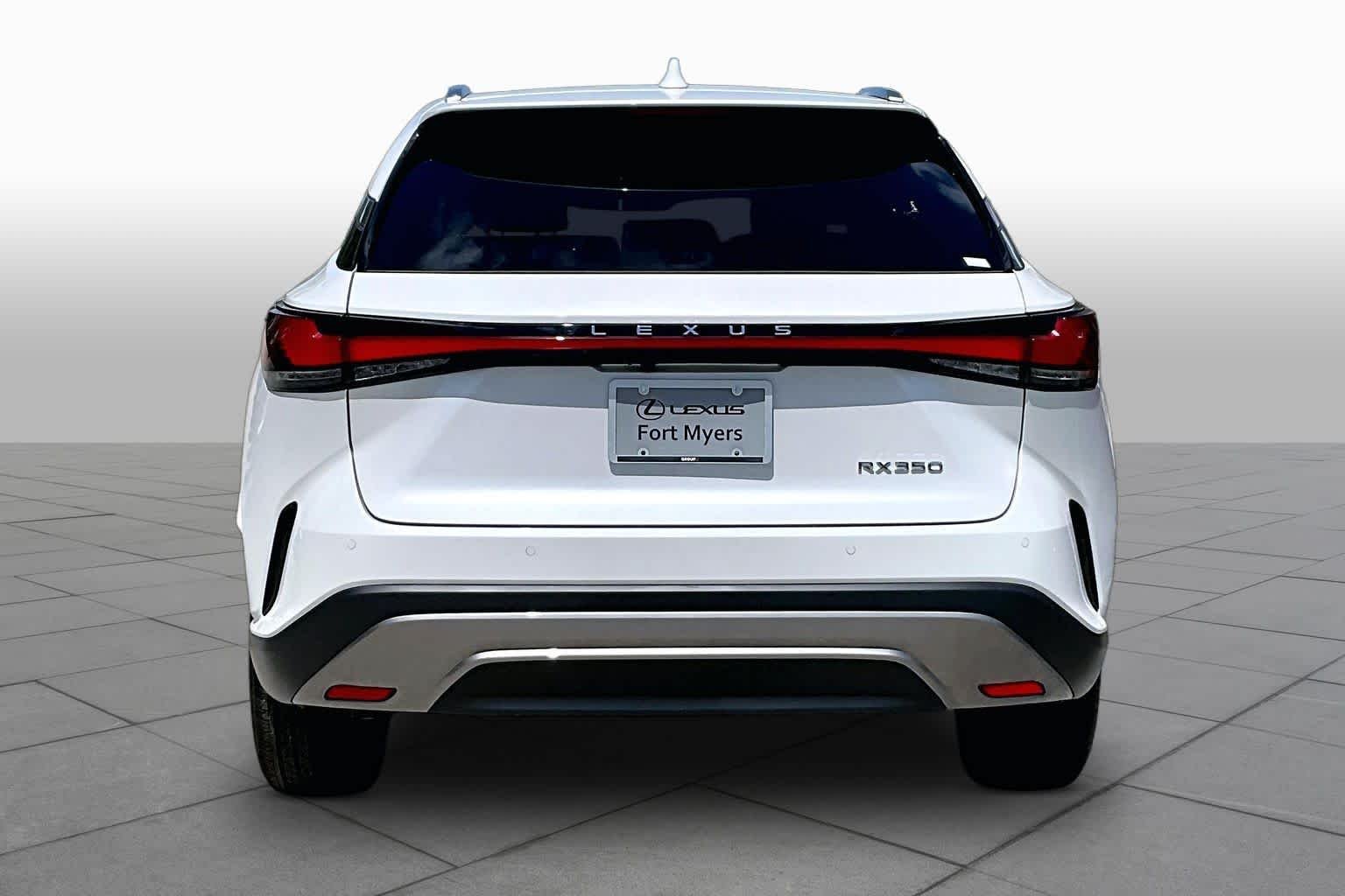 Used 2026 Eminent White Pearl Lexus  image 5
