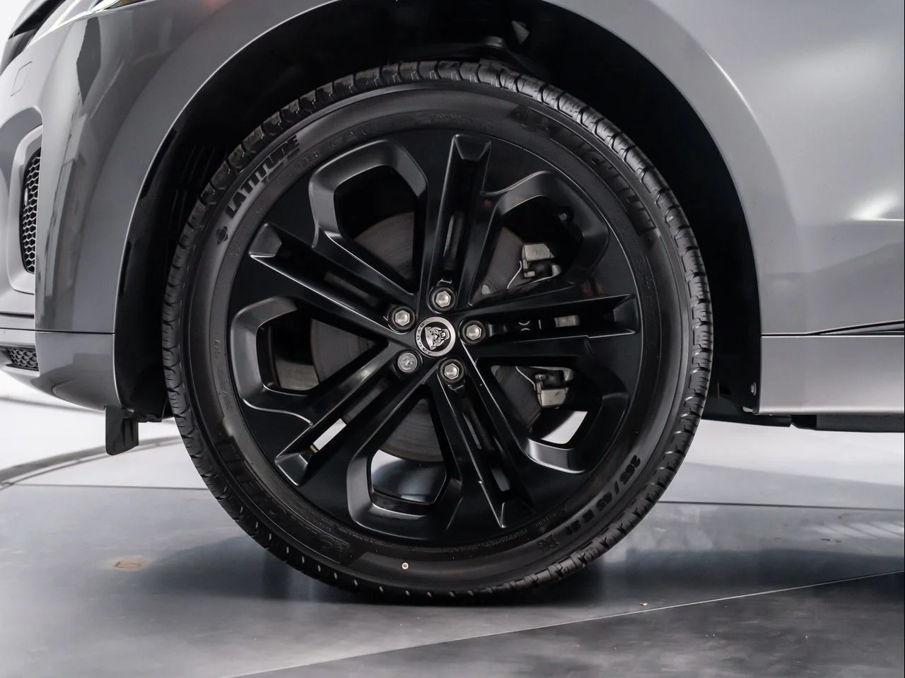 New 2025 Eiger Grey Jaguar R-Dynamic S P400 AWD Automatic image 12