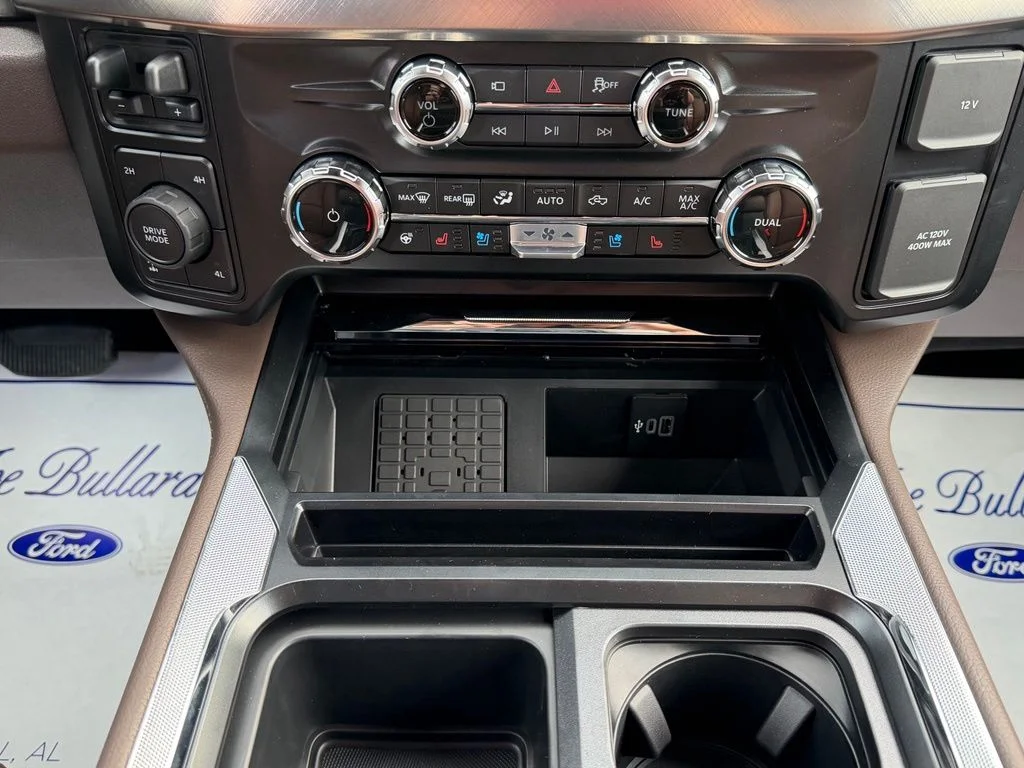 New 2026 Star White Metallic Tri-Coat Ford F-250® King Ranch® image 10