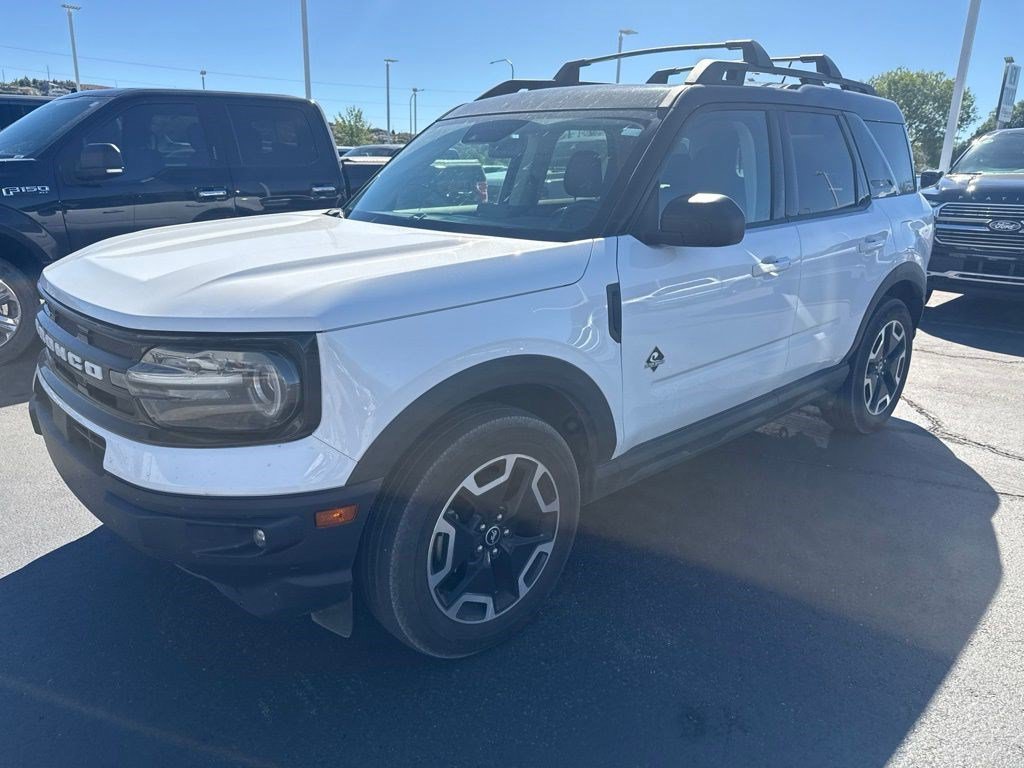 Used 2022 Blue Ford Outer Banks image 2