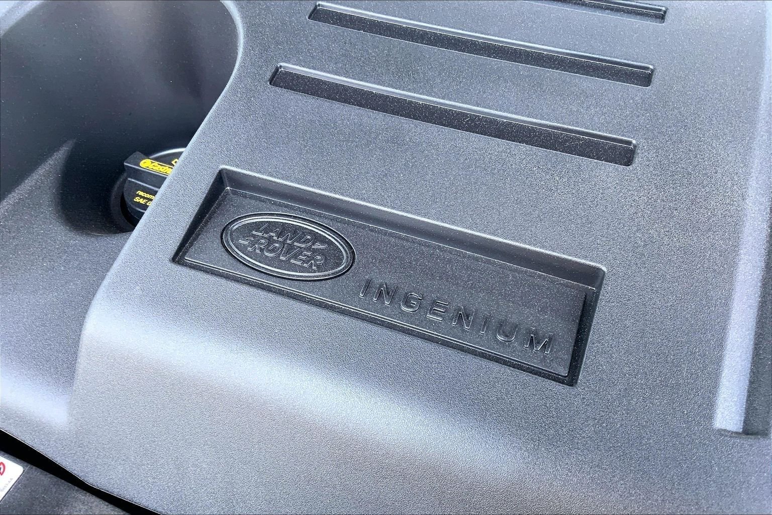 New 2026 Santorini Black LAND ROVER S image 17