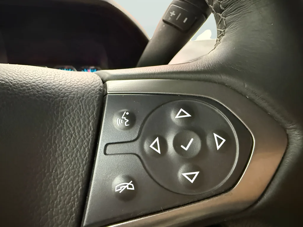 Used 2018 White Chevrolet LT image 26