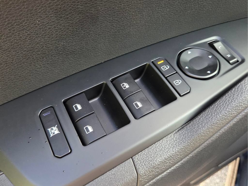 New 2027 Vesta Blue Kia S image 33