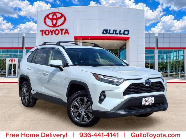 2024 Toyota RAV4 Hybrid XLE Premium