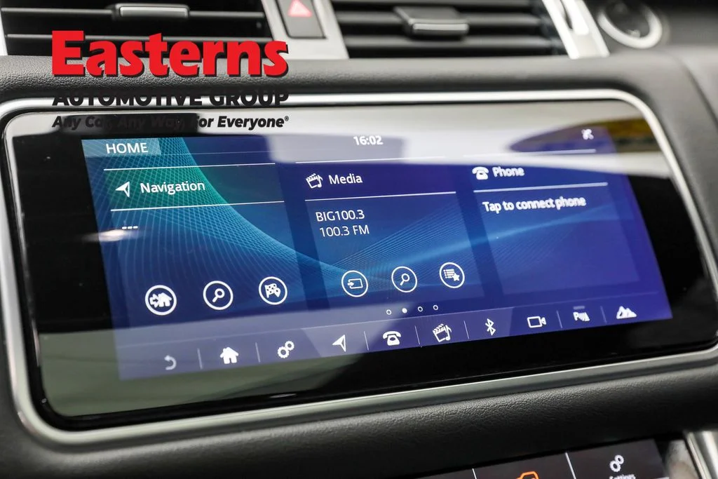 Used 2022 Red Land Rover HSE Silver Edition image 18