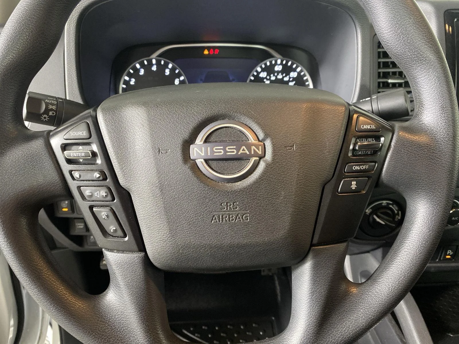 Used 2022 Wh Nissan S image 13