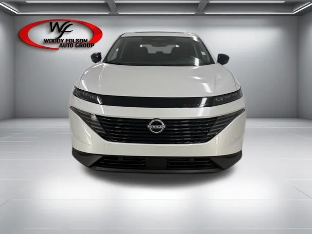 New 2025 Everest White TriCoat Nissan SL image 2