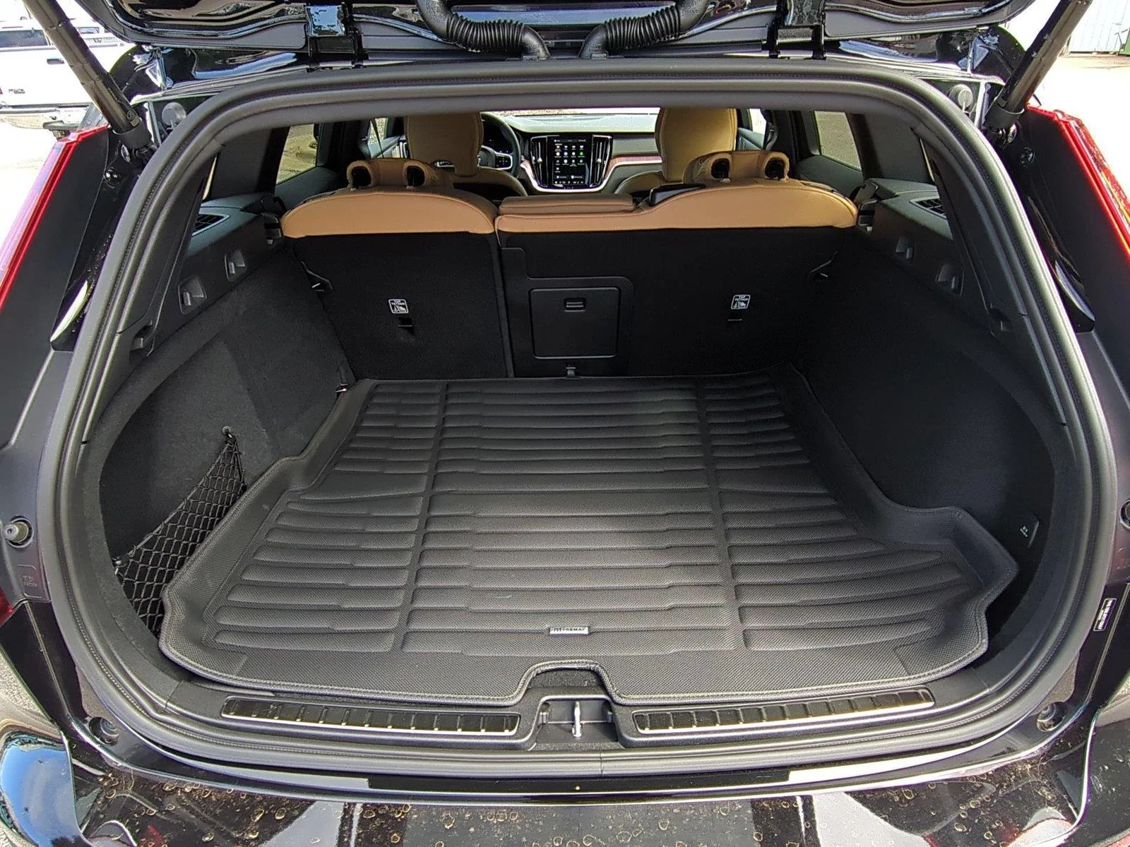 Used 2026 Onyx Black Metallic Volvo Ultra image 35
