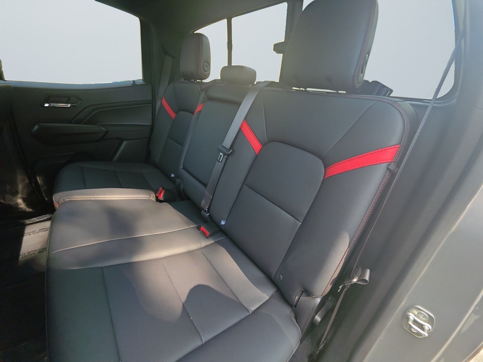 2024 Chevrolet Colorado Z71 - Photo 14