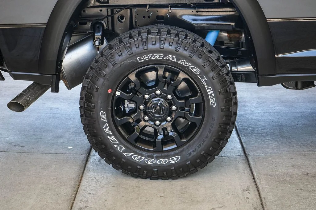 New 2026 Ceramic Gray Clearcoat RAM Power Wagon image 12