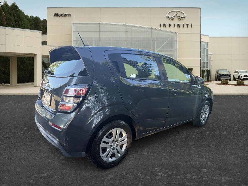 Used 2020 Nightfall Gray Metallic Chevrolet LT image 5
