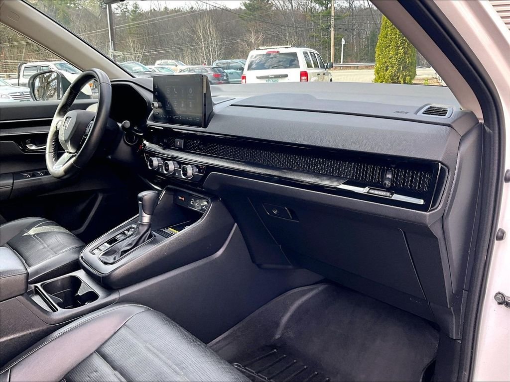 Used 2024 White Honda EX-L image 17