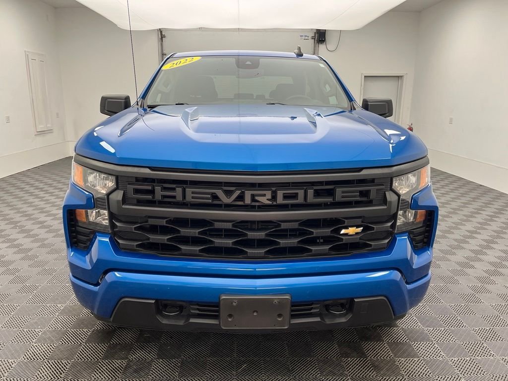 Used 2022 Glacier Blue Metallic Chevrolet Custom image 14