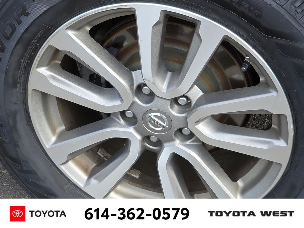 Used 2015 Gray Nissan SL image 13