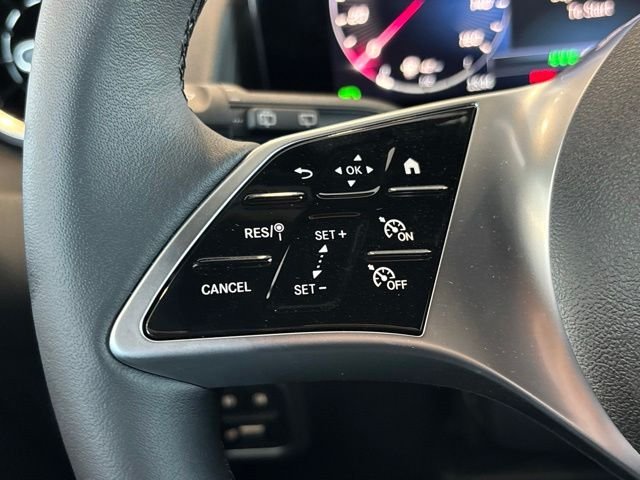 New 2026 Polar White Mercedes-Benz GLB 250 image 15