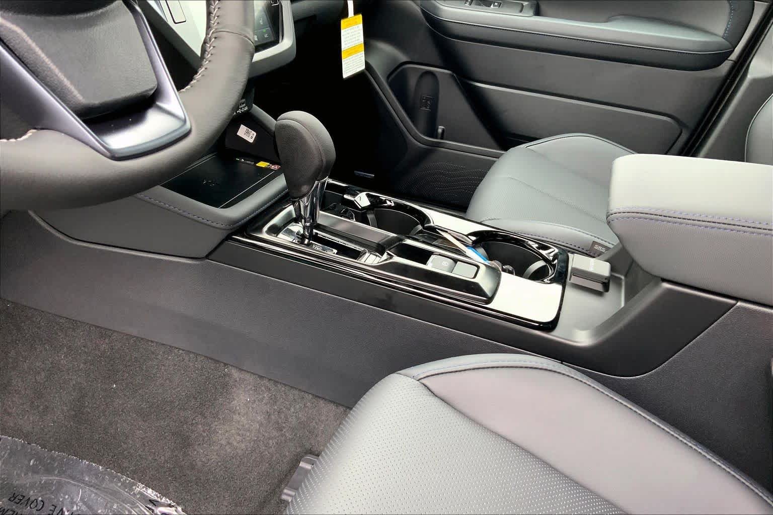 New 2026 RIVER ROCK PEARL Subaru Limited image 6