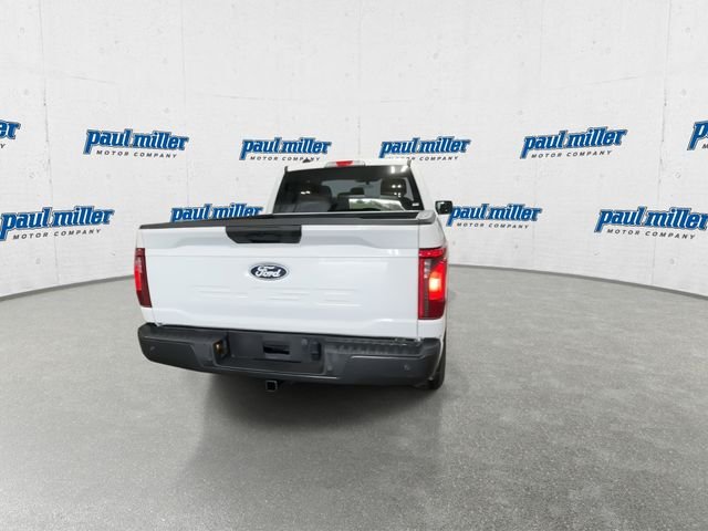Used 2025 White Ford XL image 10