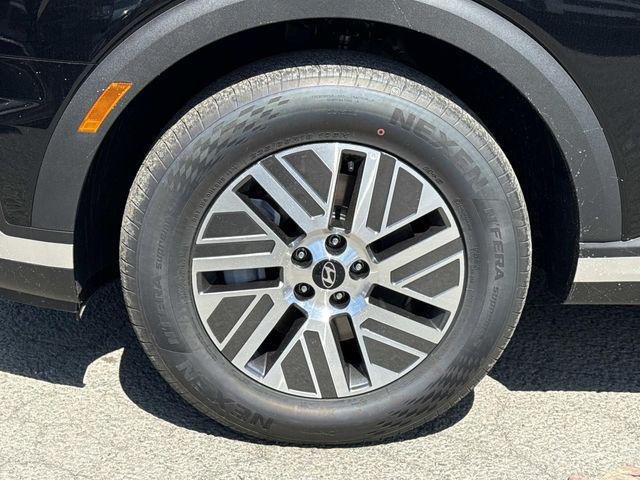 New 2026 Black Hyundai SEL 7P image 11