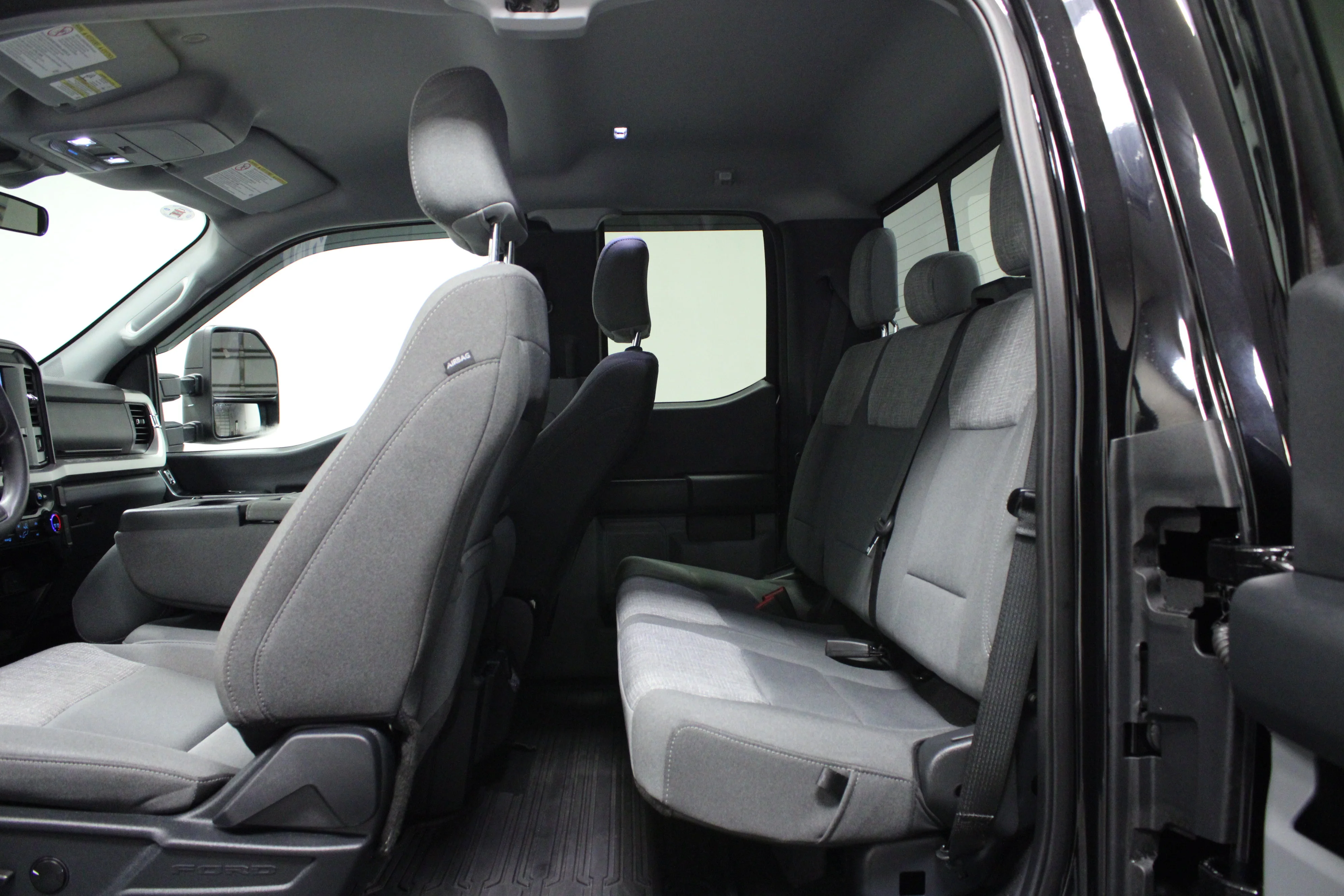 Used 2025 Black Metallic Ford XLT image 13