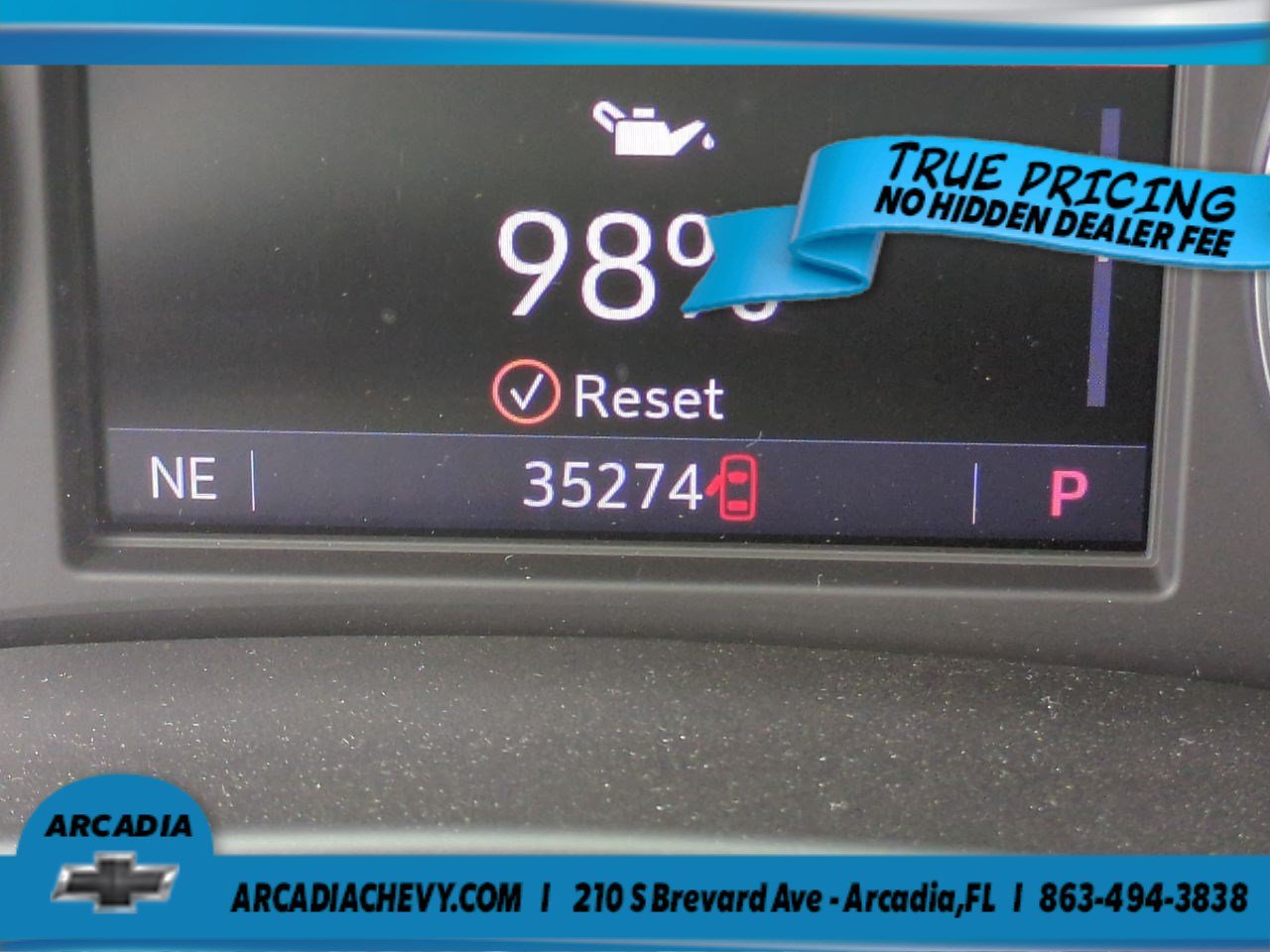 Used 2021 Ebony Twilight Metallic Buick Essence image 4