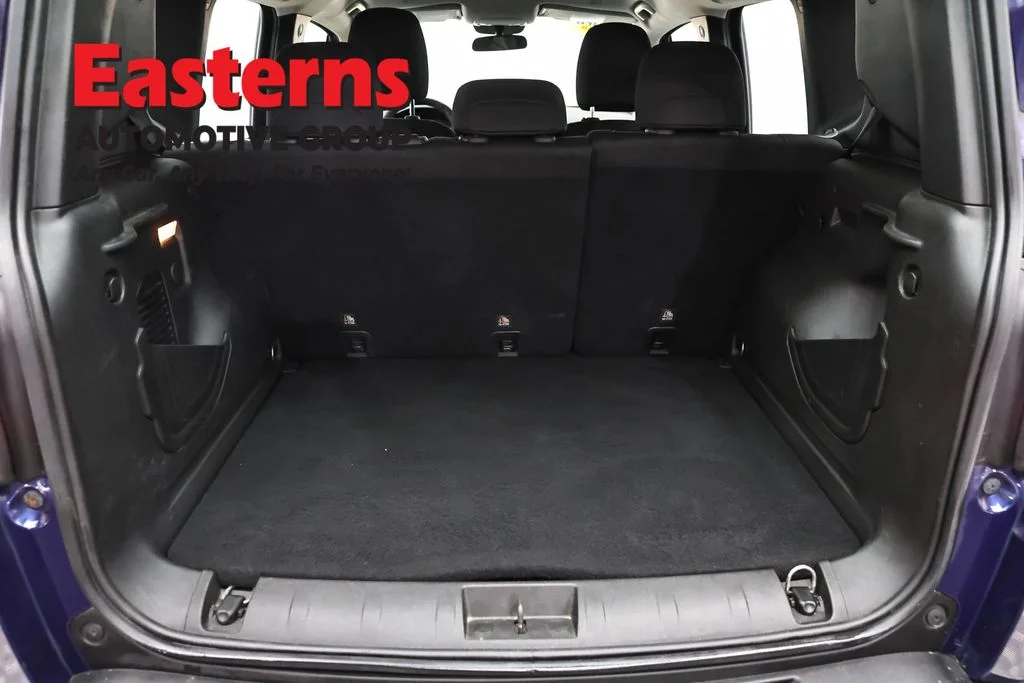 Used 2020 Blue Jeep Sport image 9