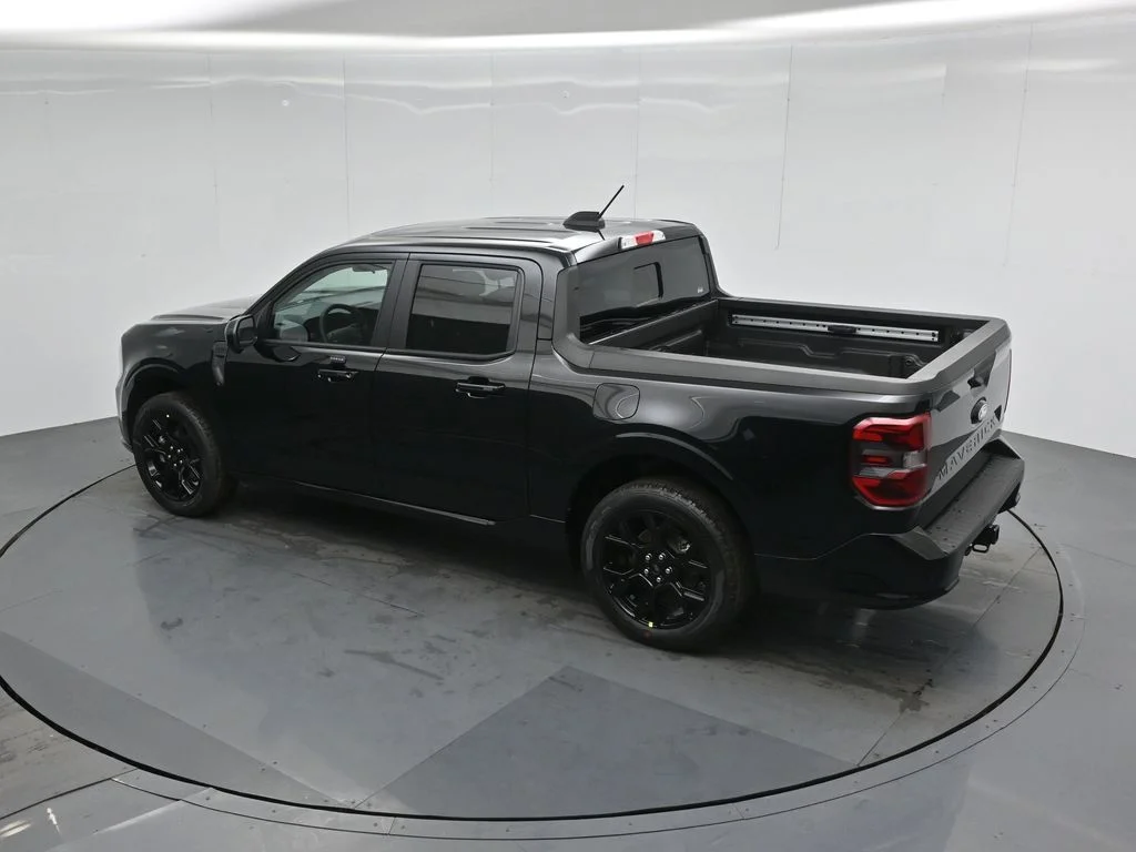 New 2026 Shadow Black Ford Lobo High image 41