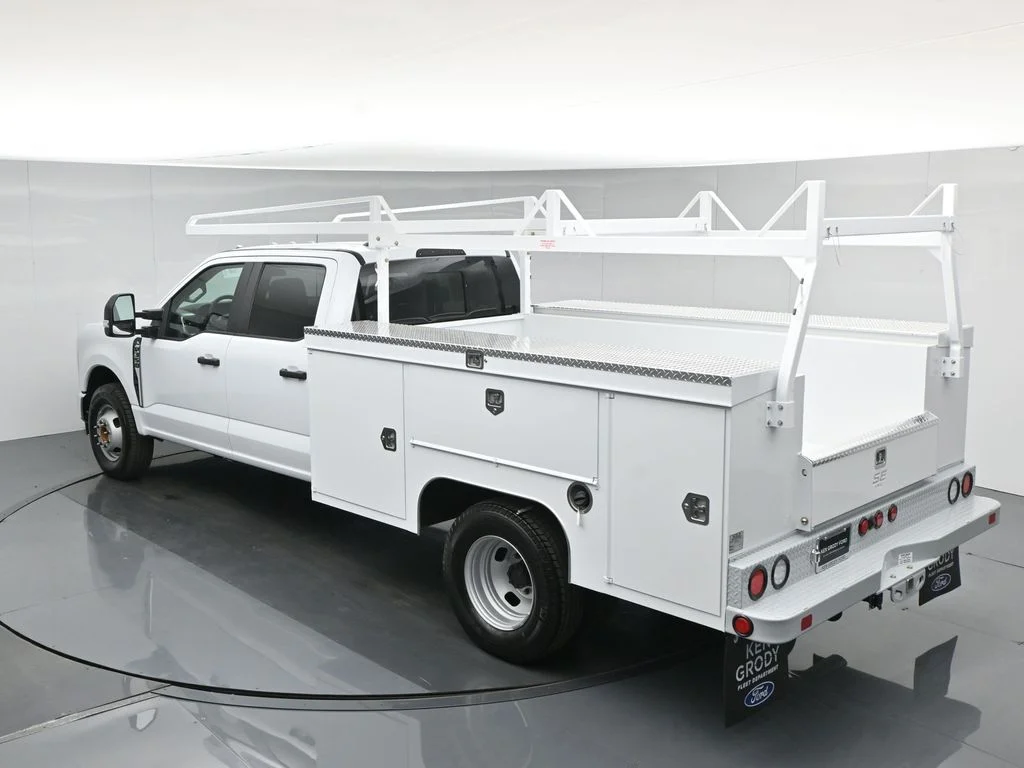 New 2026 White Ford XL image 43
