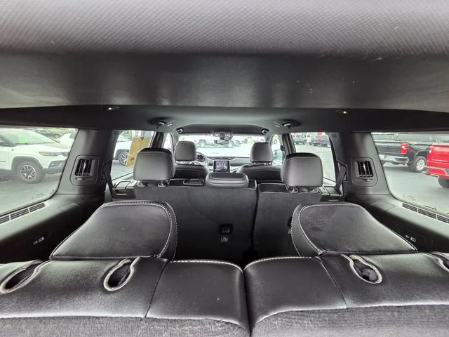 2023 Jeep Grand Cherokee L Altitude - Photo 12