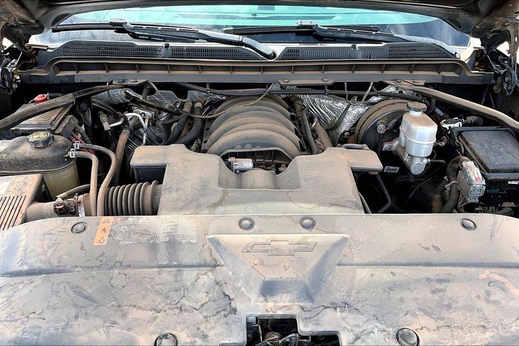 Used 2017 Gray Chevrolet LT image 9