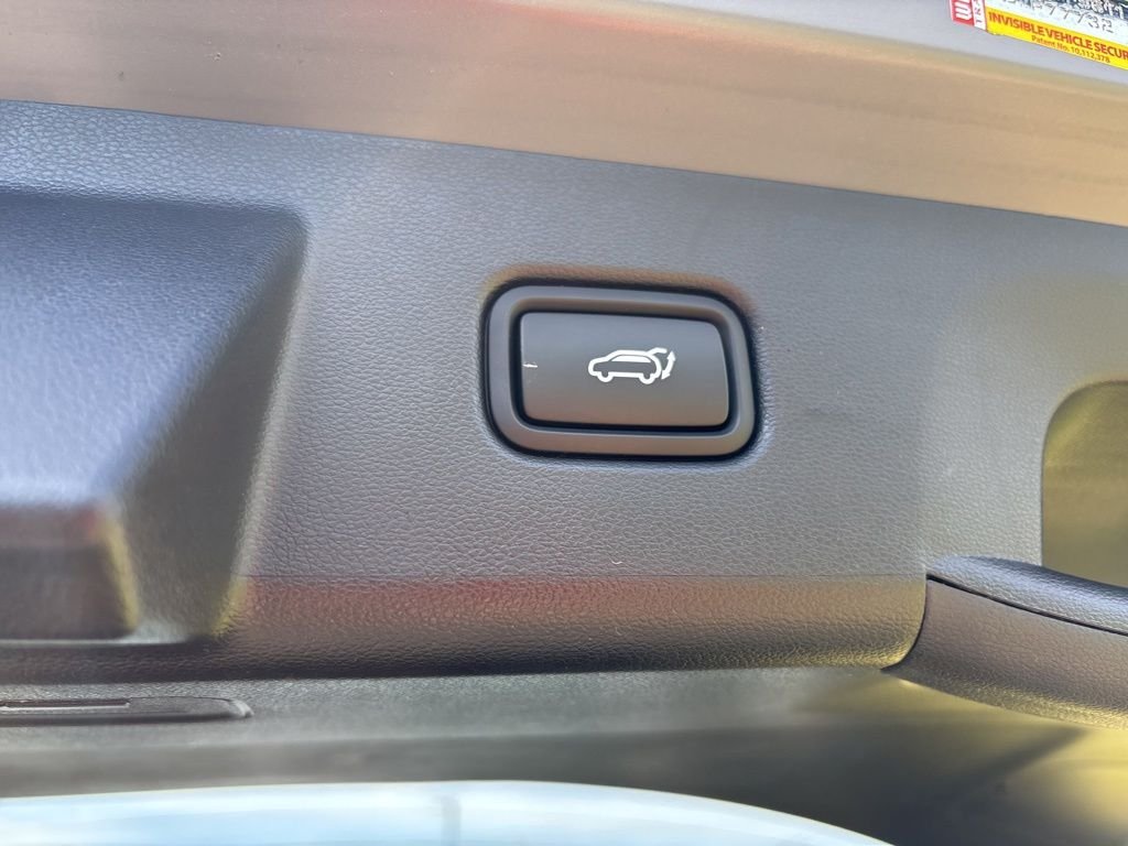 Certified Used 2025 Gray Hyundai SEL Convenience image 33