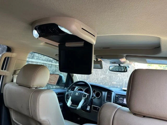 Used 2016 Super White Toyota SR5 image 19