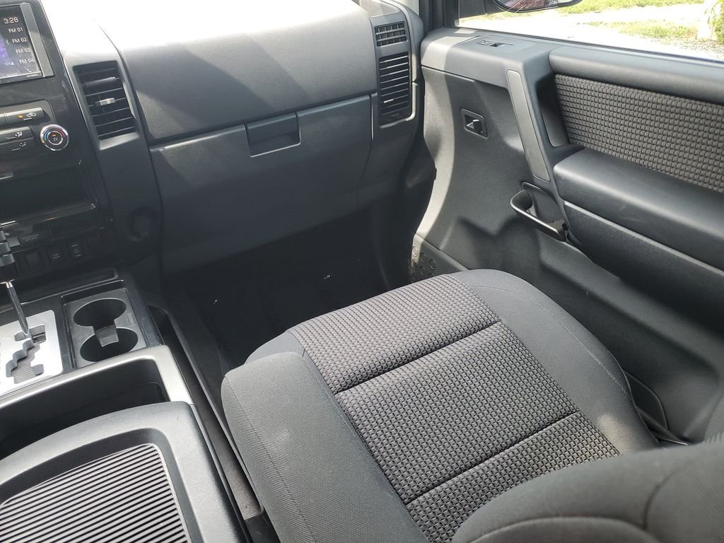 Used 2013 Cayenne Red Metallic Nissan SV image 21
