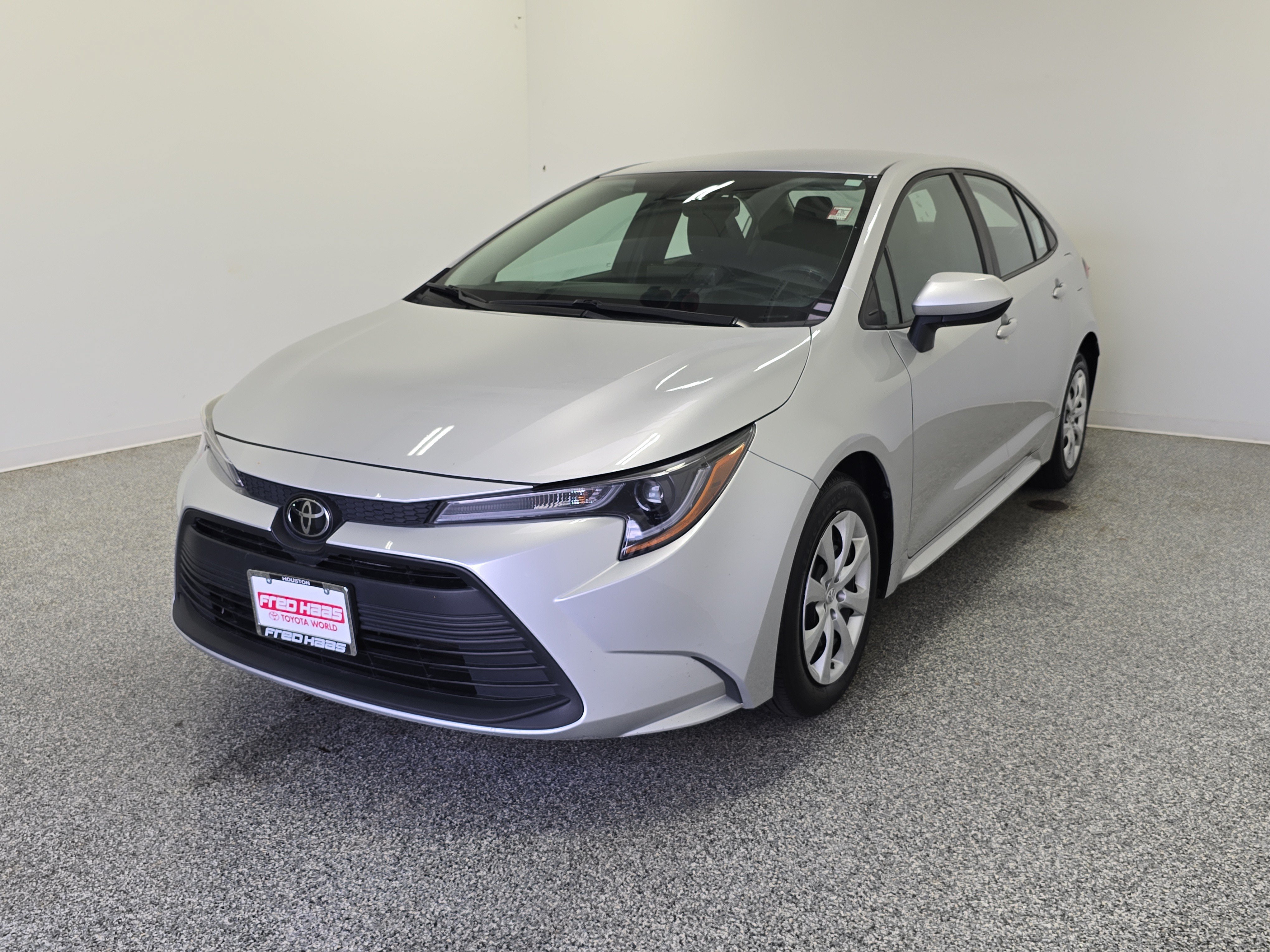 Used 2025 Classic Silver Metallic Toyota LE image 2