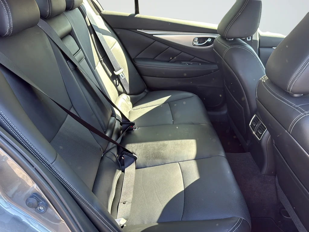 Used 2023 Gray INFINITI LUXE image 11