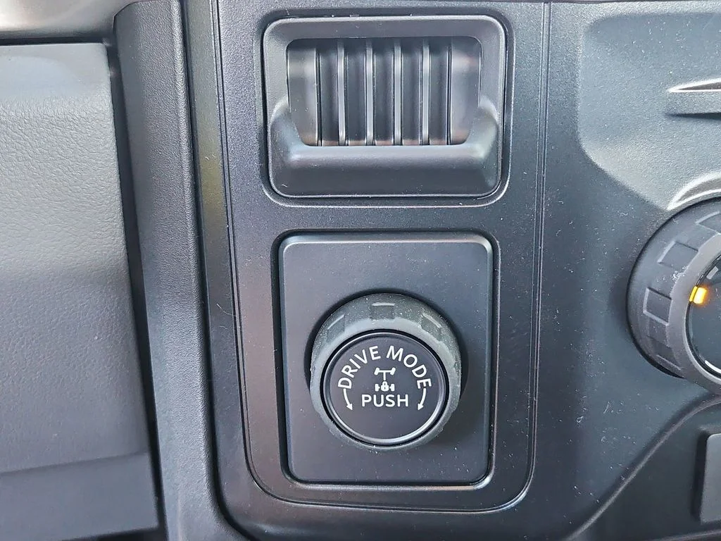 2025 Ford F-350 Super Duty XL - Photo 51