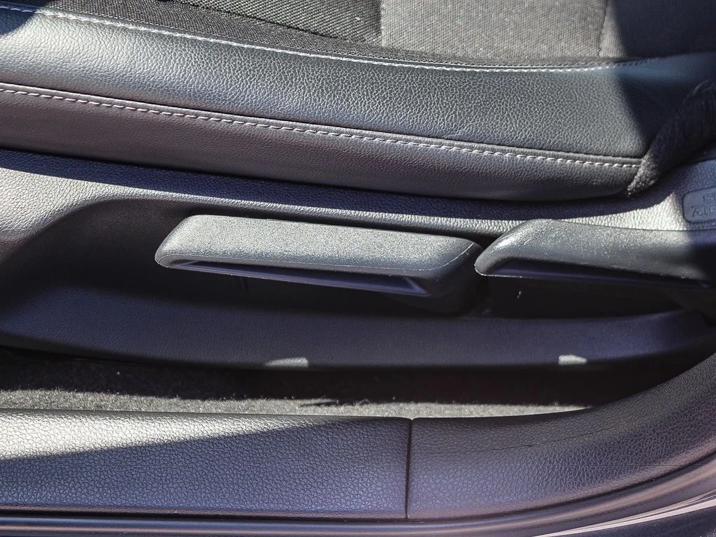 2025 Honda Civic Sport - Photo 22