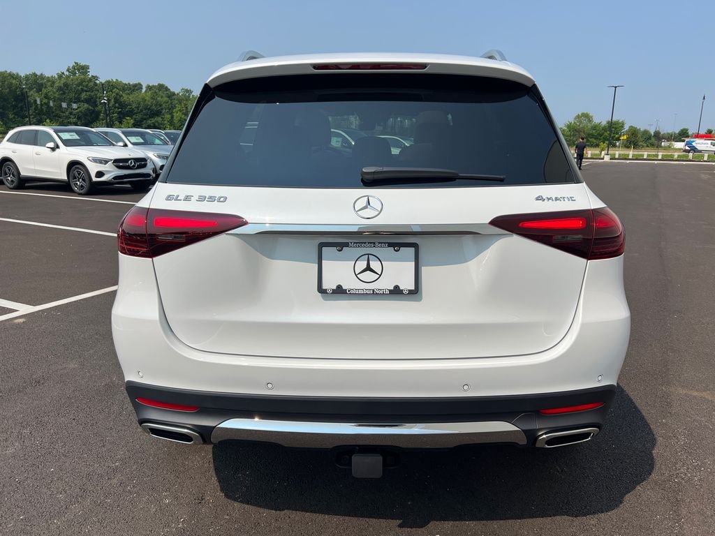 New 2026 MANUFAKTUR Moonlight White Metallic Mercedes-Benz GLE 350 image 6