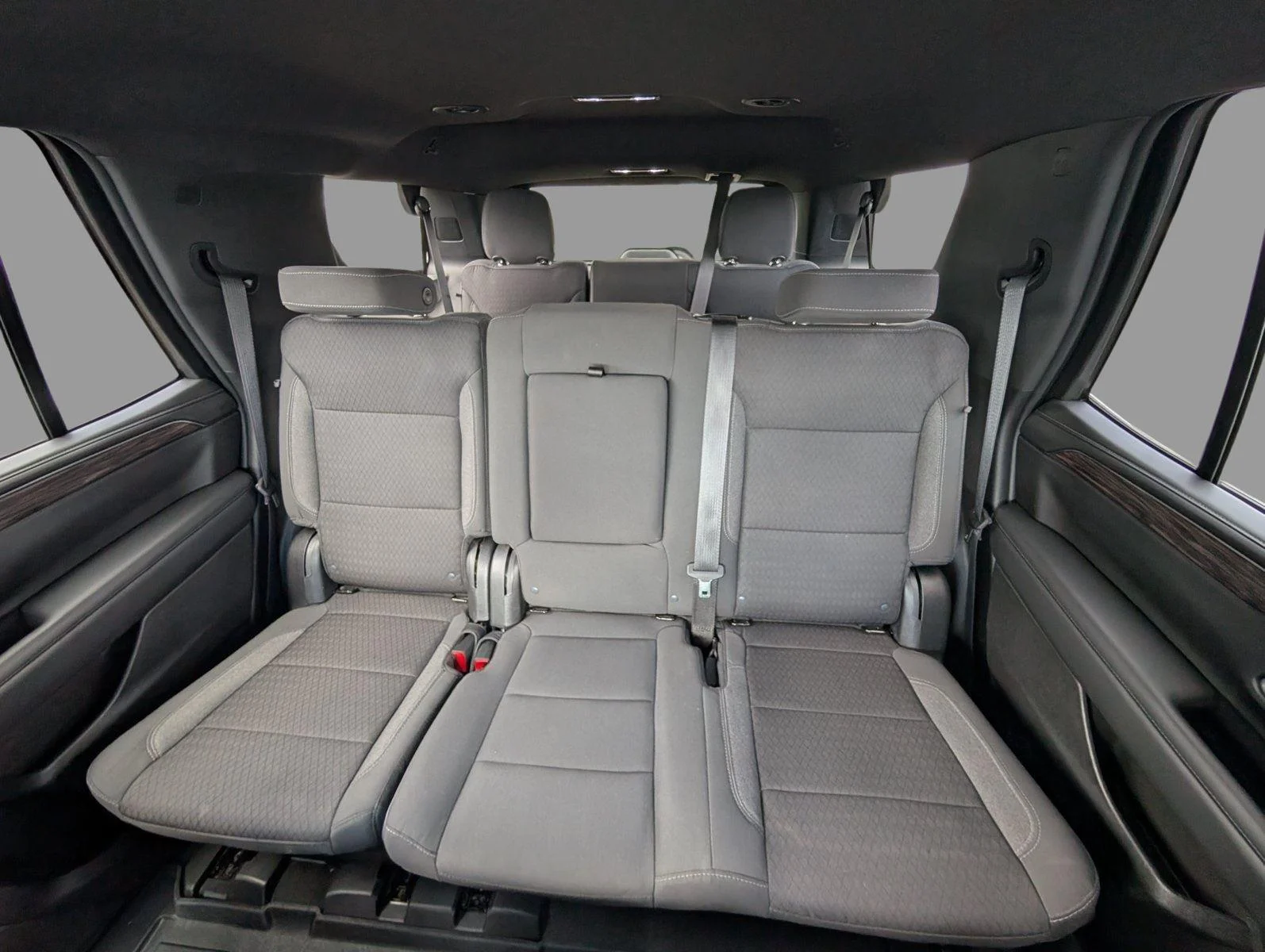 Used 2023 Summit White Chevrolet LS image 4