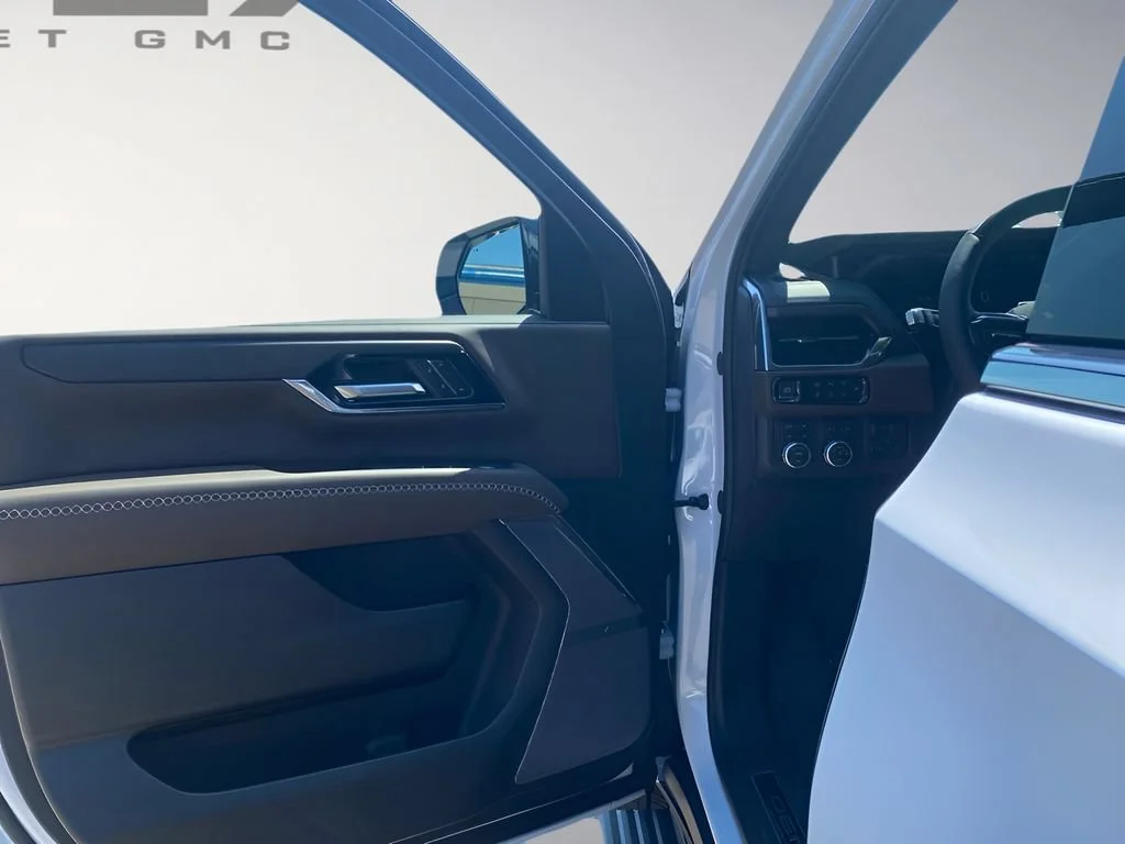 New 2026 Glacier White Tricoat GMC Denali Ultimate image 21