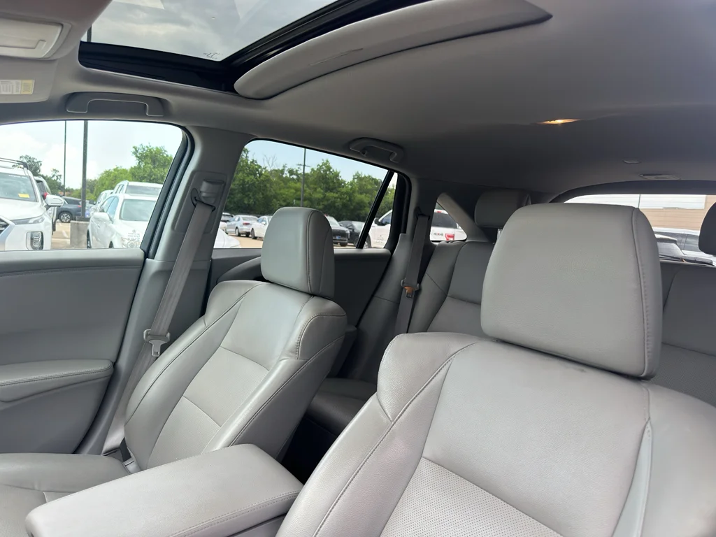 Used 2017 Fathom Blue Pearl Acura w/Technology Pkg image 16