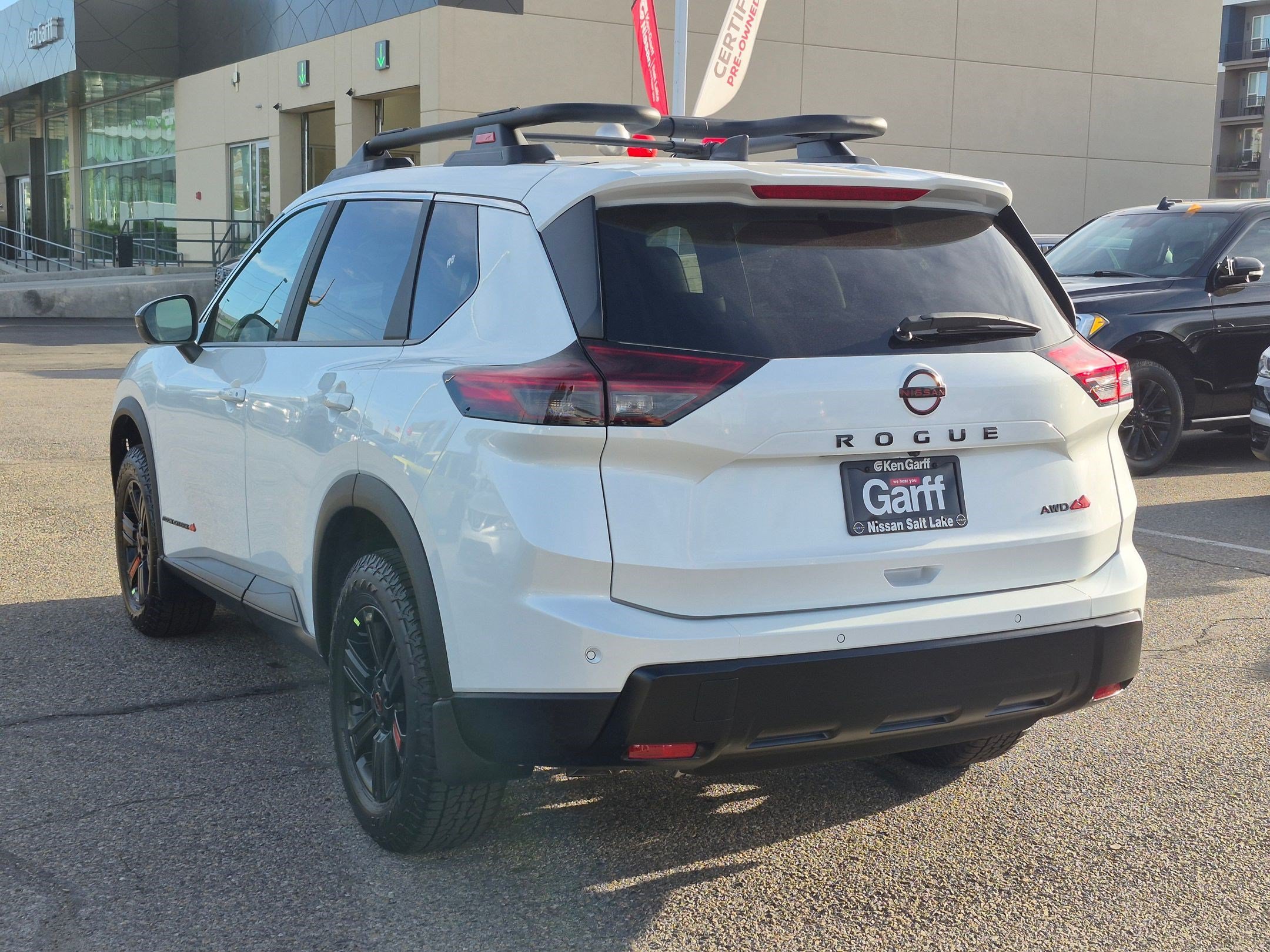 New 2026 Everest White Pearl TriCoat Nissan Rock Creek® image 5
