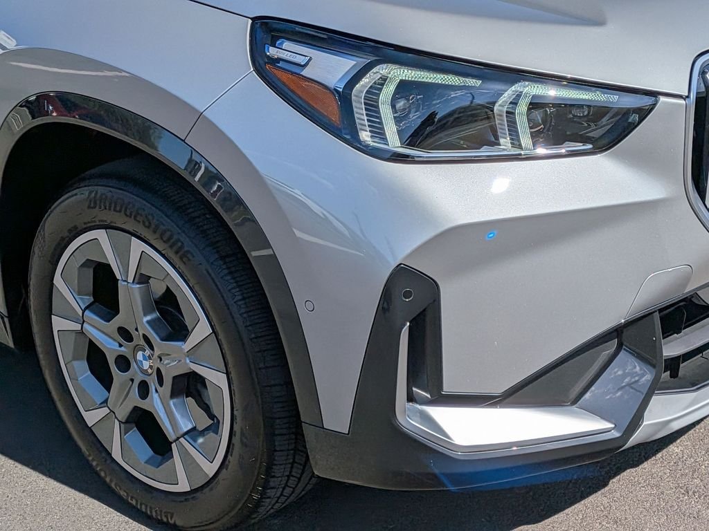 Used 2025 Silver BMW xDrive28i image 19