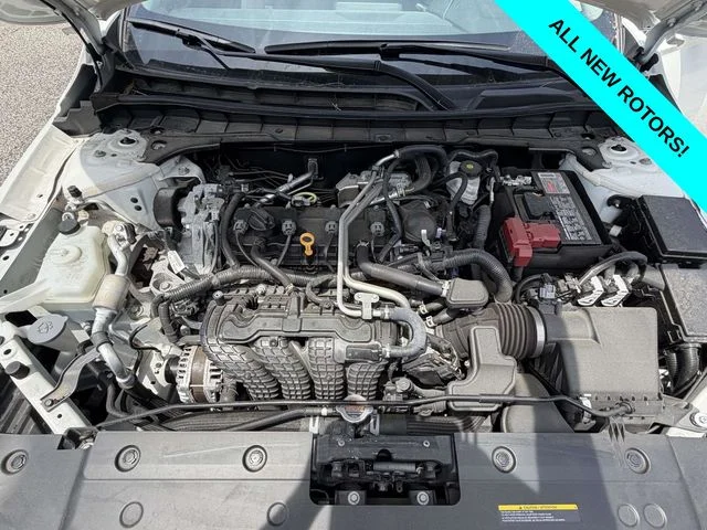 Used 2023 White Nissan 2.5 SV image 12